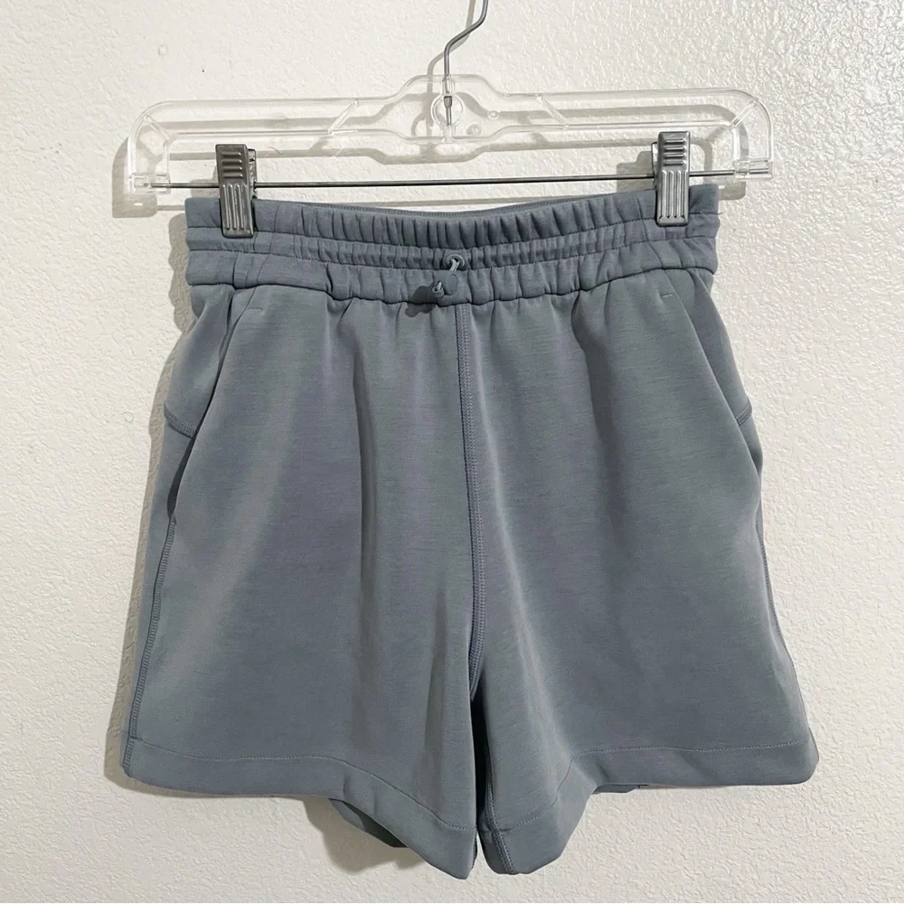 Lululemon Softstreme High-Rise Short 4” in Belgian Blue‎